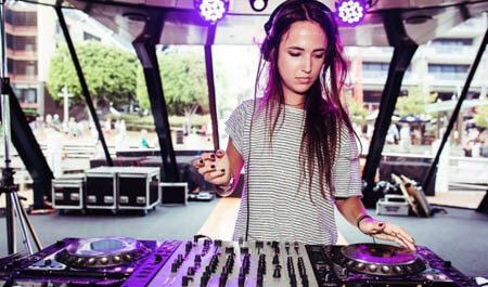 Bella Sarris – ENTER. Sake – 21-AUGUST-2014