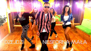 DżejDżi, Dżeniffer - Niesforna Mała